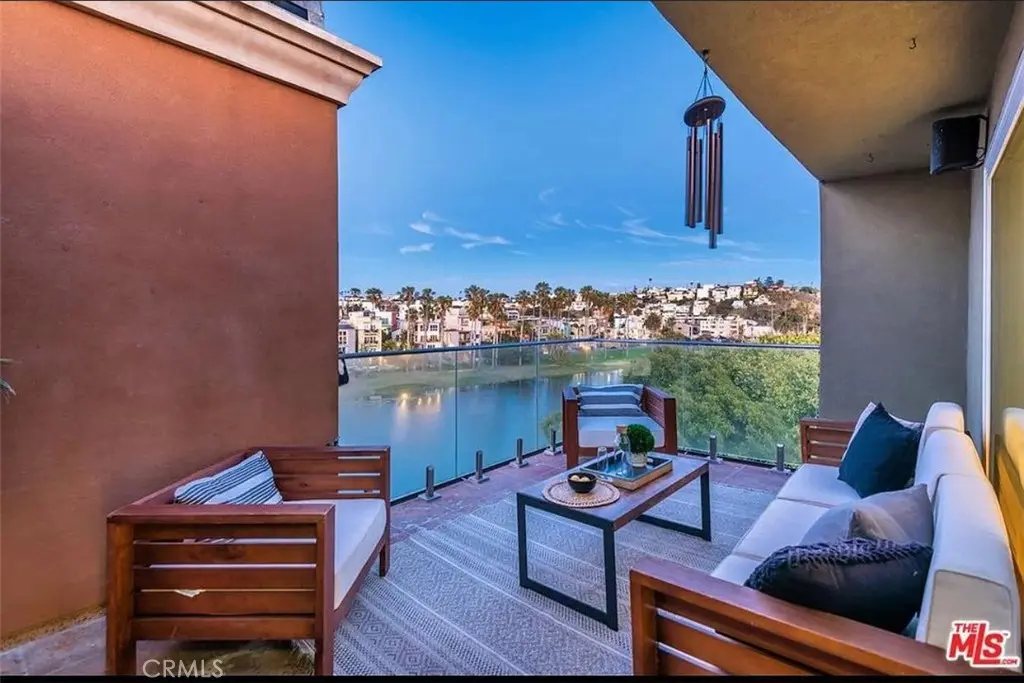 6400 Pacific 311, Playa Del Rey, CA — listing photo 1