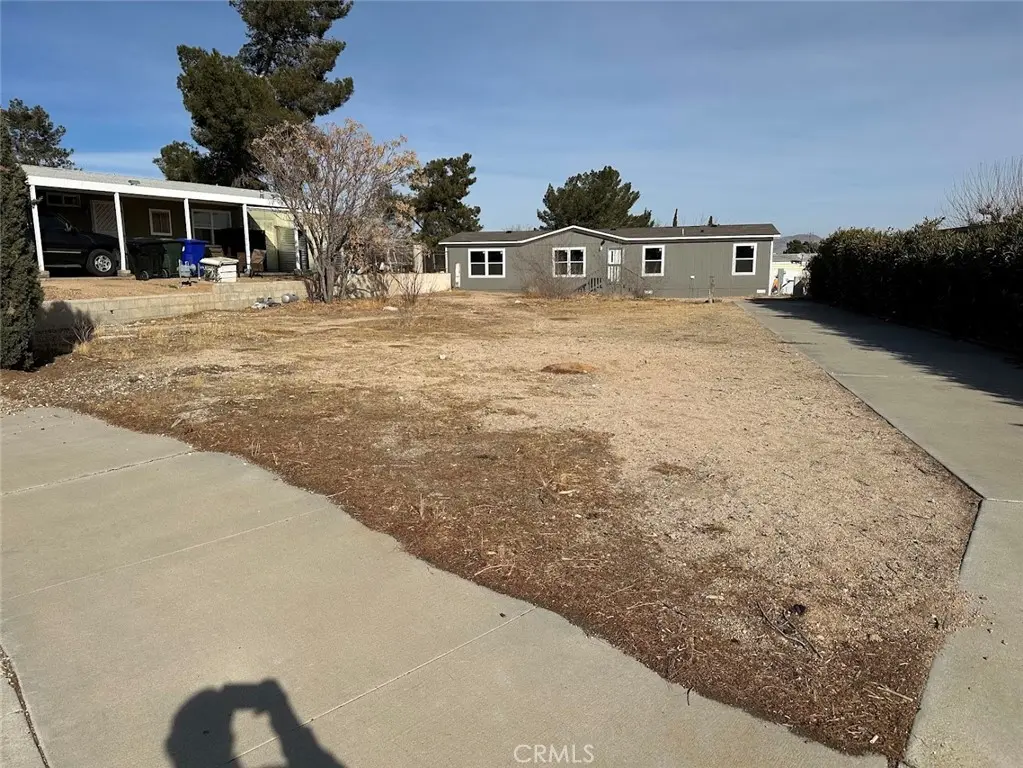 13964 Victoria Court, Victorville, CA — listing photo 1