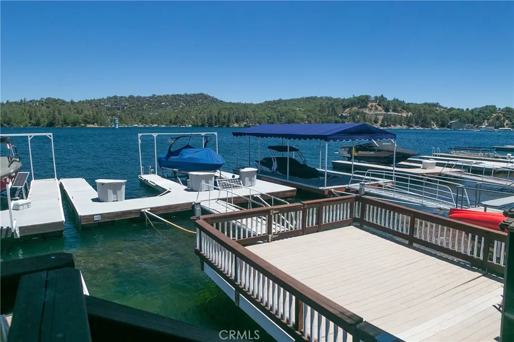 432 Palisades A, Lake Arrowhead, CA — listing photo 1