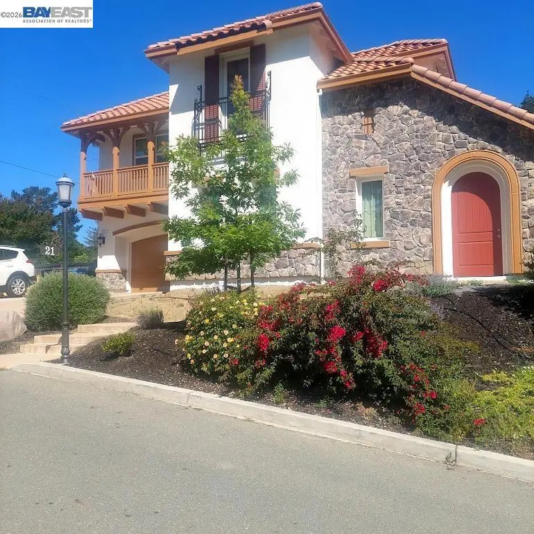 Single Family Residence for sale at 21 Withers Court, Lafayette, CA featuring 5 beds and 7 baths