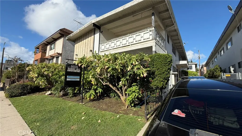 Apartment for sale at 1606 Barry, Los Angeles, CA