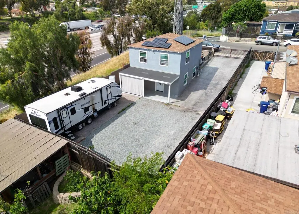2016 E 10th Street, National City, CA — listing photo 1