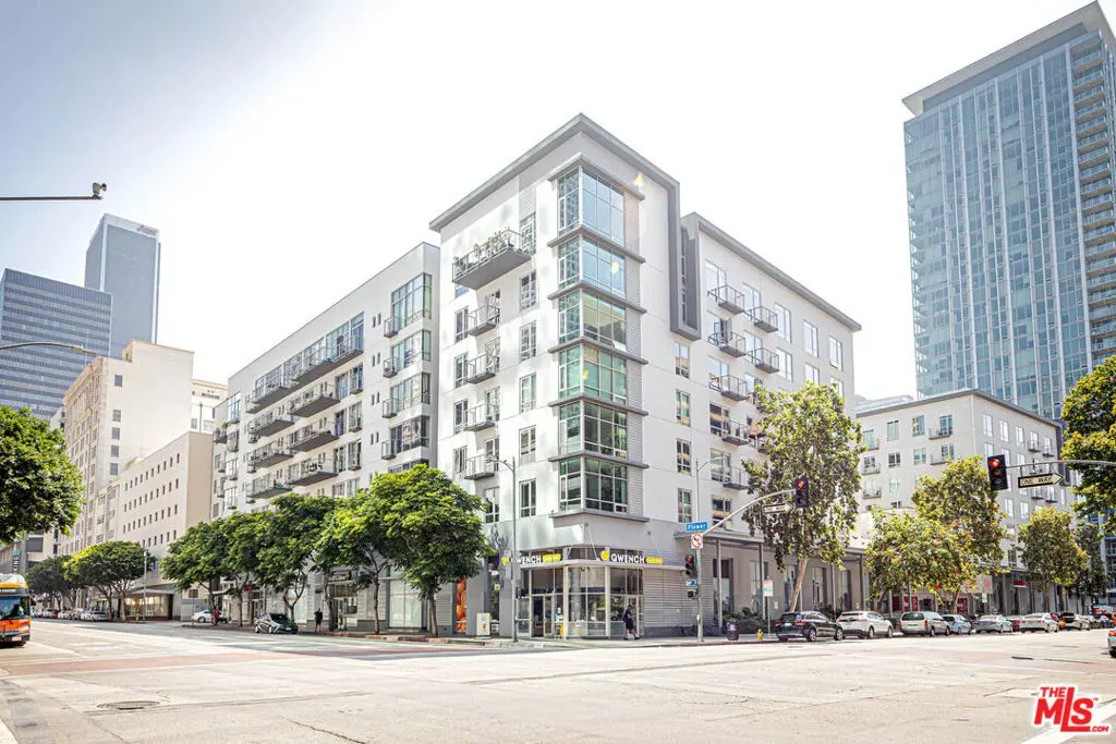 Condominium for sale at 645 W 9th Street 628, Los Angeles, CA and 1 bath