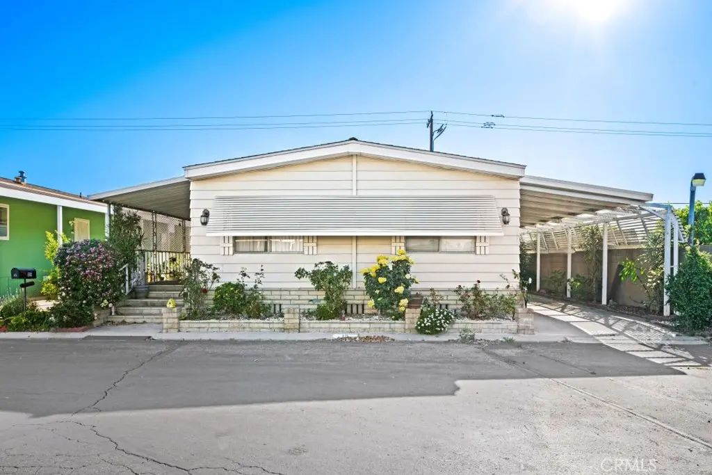 Manufactured In Park for sale at 6741 Lincoln 15, Buena Park, CA featuring 2 beds and 2 baths