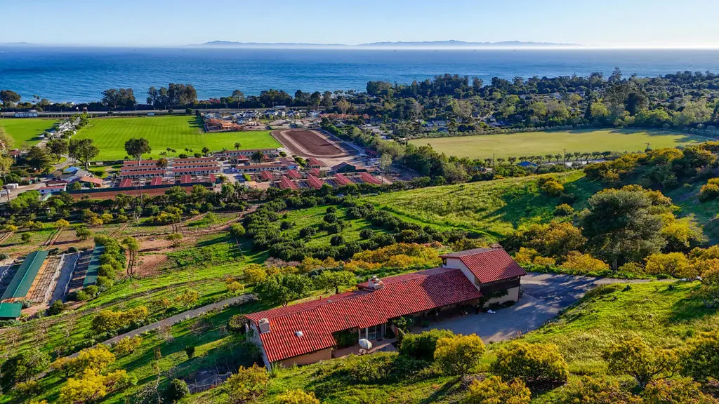3330 Foothill Road, Carpinteria, CA — listing photo 1