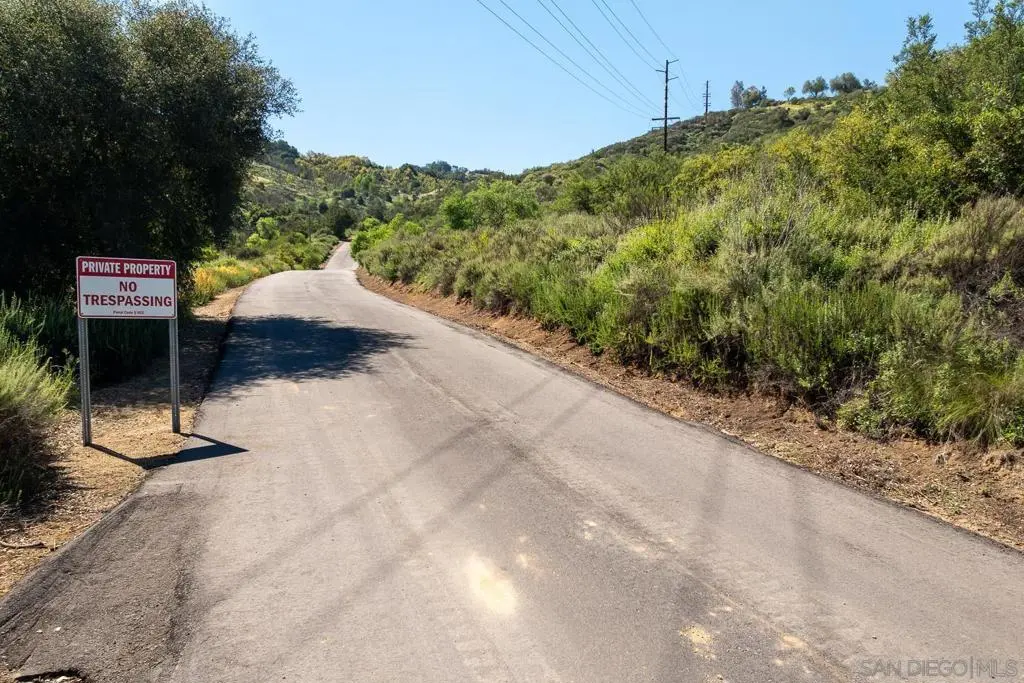 27995 Cougar Pass Rd, Escondido, CA — listing photo 1