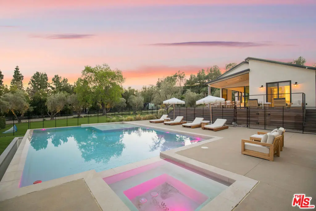 Single Family Residence for rent at 1754 Lechusa Road, Malibu, CA featuring 5 beds and 6 baths