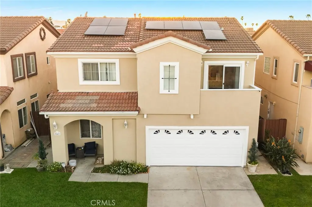 947 Via Camino 11, Wilmington, CA — listing photo 1