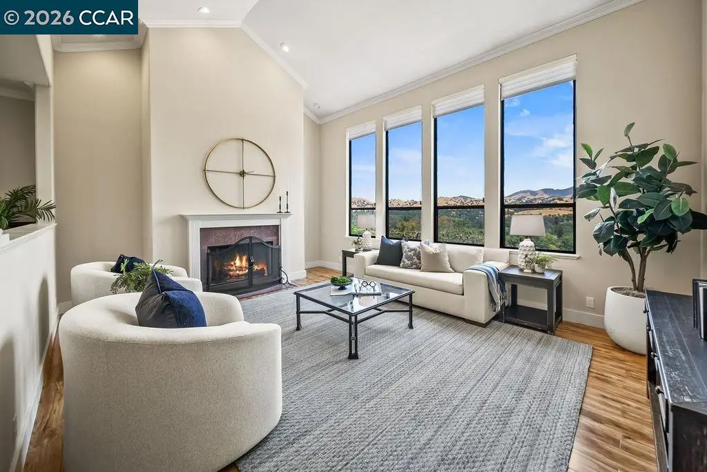 Single Family Residence for sale at 172 Rudgear Dr, Walnut Creek, CA featuring 4 beds and 3 baths
