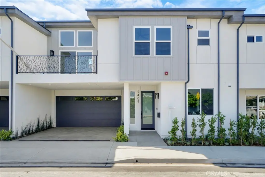 2409 Perkins Ln, Redondo Beach, CA — listing photo 1