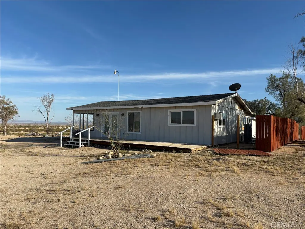 69561 Papoose Trail, 29 Palms, CA — listing photo 1