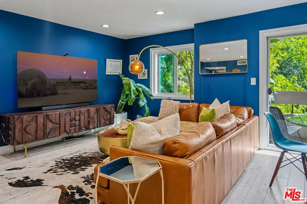 Condominium for sale at 2700 Cahuenga Boulevard 1203, Los Angeles, CA featuring 1 bed and 1 bath