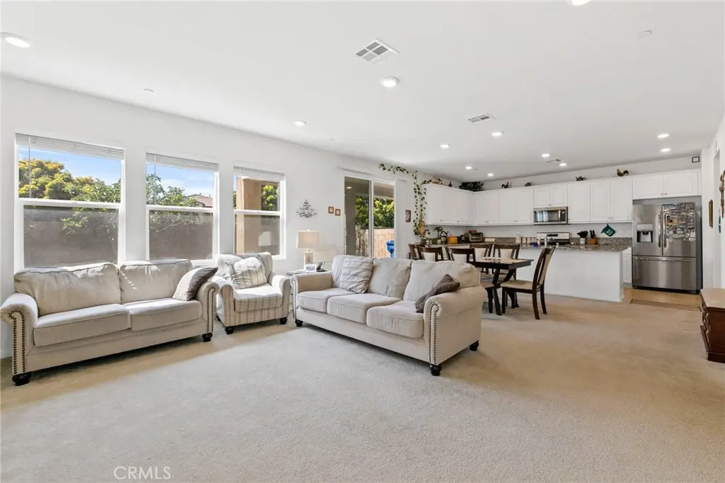 2832 E Howlett, Ontario, CA — listing photo 1