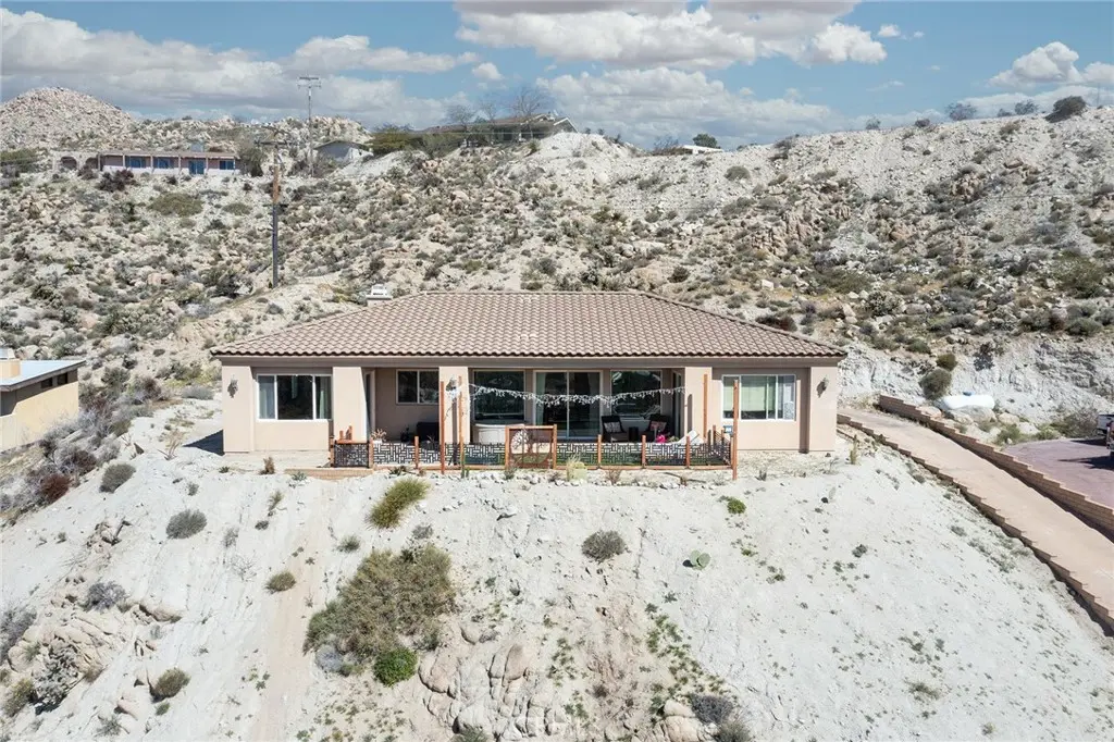 57474 Airway, Yucca Valley, CA — listing photo 1