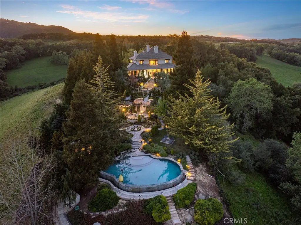 Single Family Residence for sale at 5405 Vineyard Drive, Paso Robles, CA featuring 9 beds and 8 baths