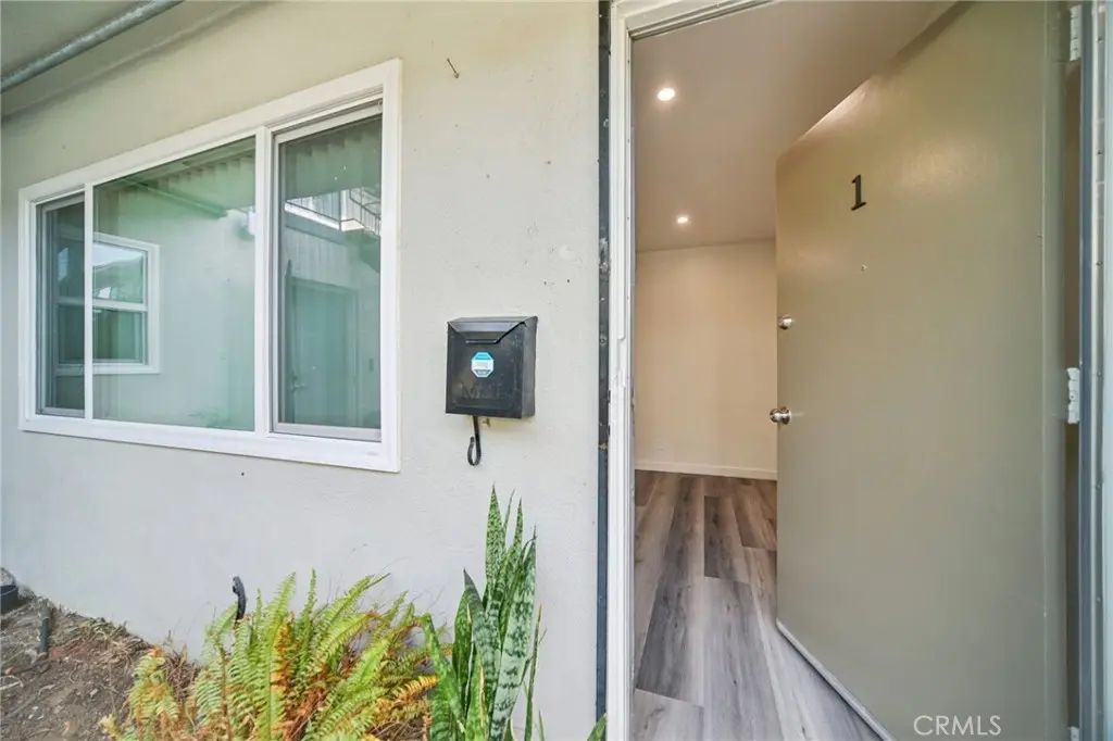 7745 Laurel Canyon Boulevard 1, North Hollywood, CA — listing photo 1