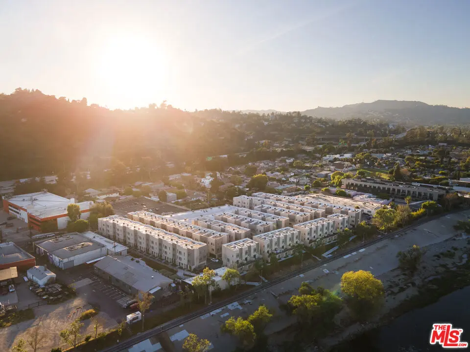 Residential Lease for rent at 2720 N Cadence Way, Los Angeles, Los Angeles County, CA featuring 3 beds and 4 baths