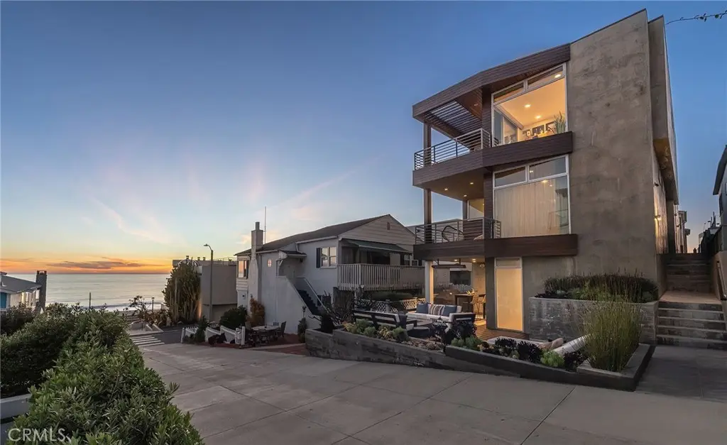 Single Family Residence for sale at 121 16th Street, Manhattan Beach, CA featuring 4 beds and 5 baths