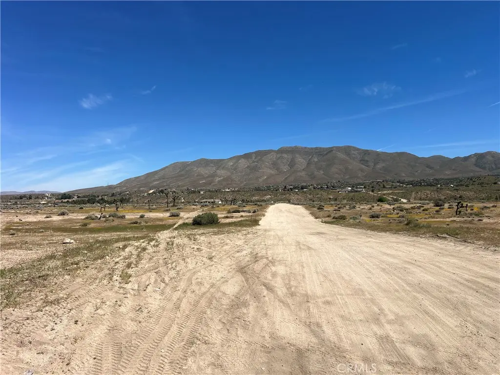 7805 Deep Creek, Apple Valley, CA — listing photo 1