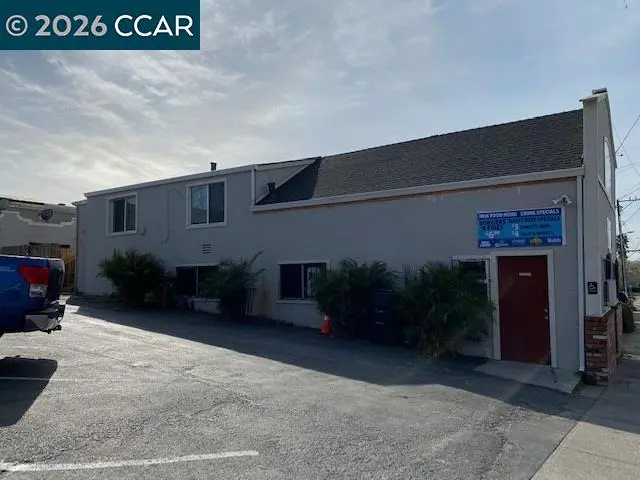 Triplex for sale at 809 W 2Nd St, Antioch, CA
