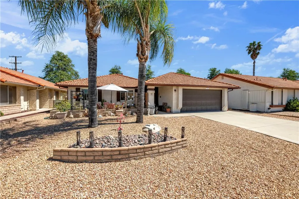 Single Family Residence for sale at 1114 Bottle Tree, Hemet, CA featuring 3 beds and 2 baths
