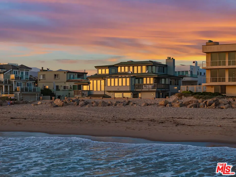 Single Family Residence for sale at 1448 Nathan Lane, Ventura, CA featuring 3 beds and 3 baths