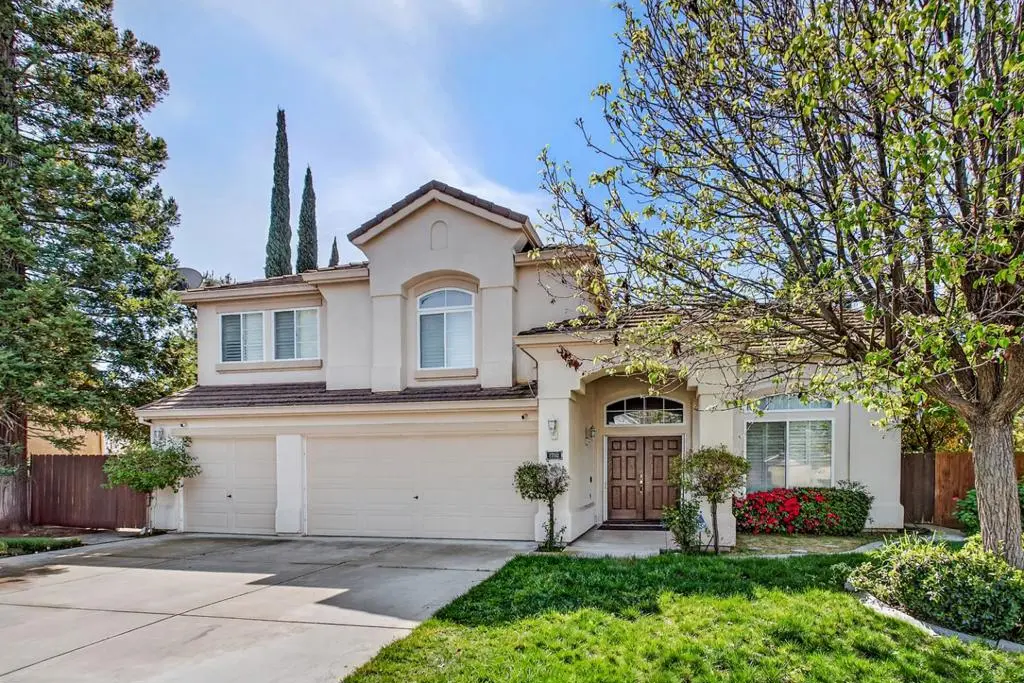 Single Family Residence for sale at 1752 Sierra Brook Court, Manteca, CA featuring 5 beds and 3 baths