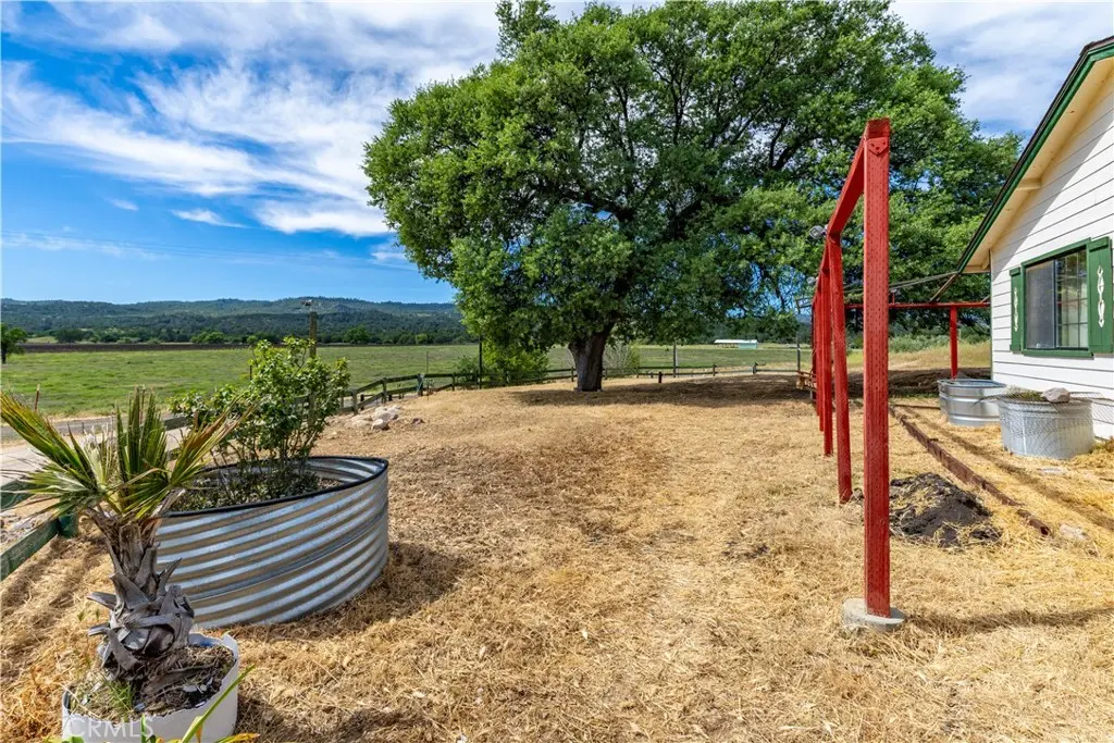 70331 Vineyard Canyon Rd., San Miguel, CA — listing photo 1
