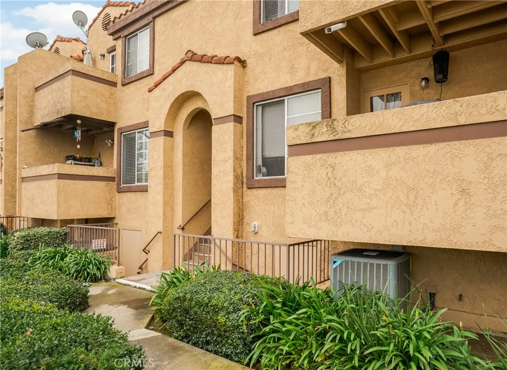 Condominium for sale at 8615 Beverly 6, Pico Rivera, CA featuring 3 beds and 2 baths