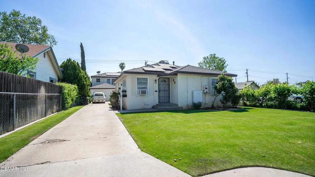 605 Lincoln Avenue, Bakersfield, CA — listing photo 1