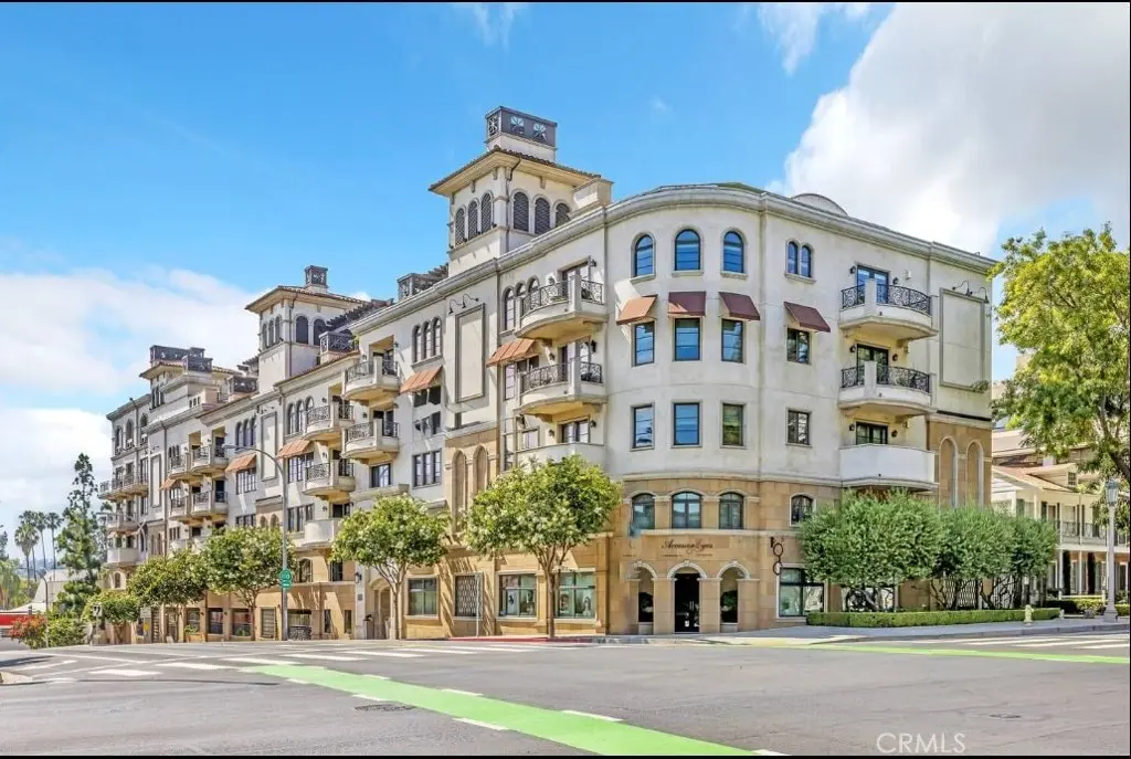 Condominium for sale at 155 Cordova Street 203, Pasadena, CA featuring 2 beds and 2 baths