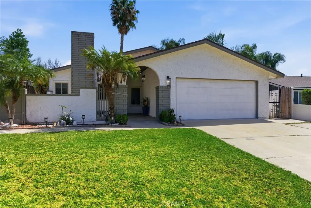 Single Family Residence for sale at 1019 Meadowview Court, Corona, CA featuring 4 beds and 2 baths
