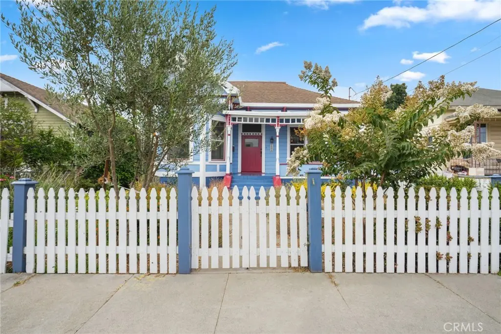 Single Family Residence for sale at 1598 W 36th Place, Los Angeles, CA featuring 3 beds and 2 baths