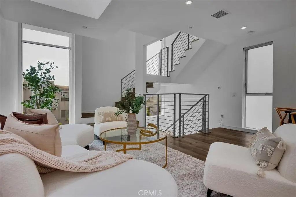 Single Family Residence for sale at 6919 Knowlton Place, Los Angeles, CA featuring 3 beds and 4 baths