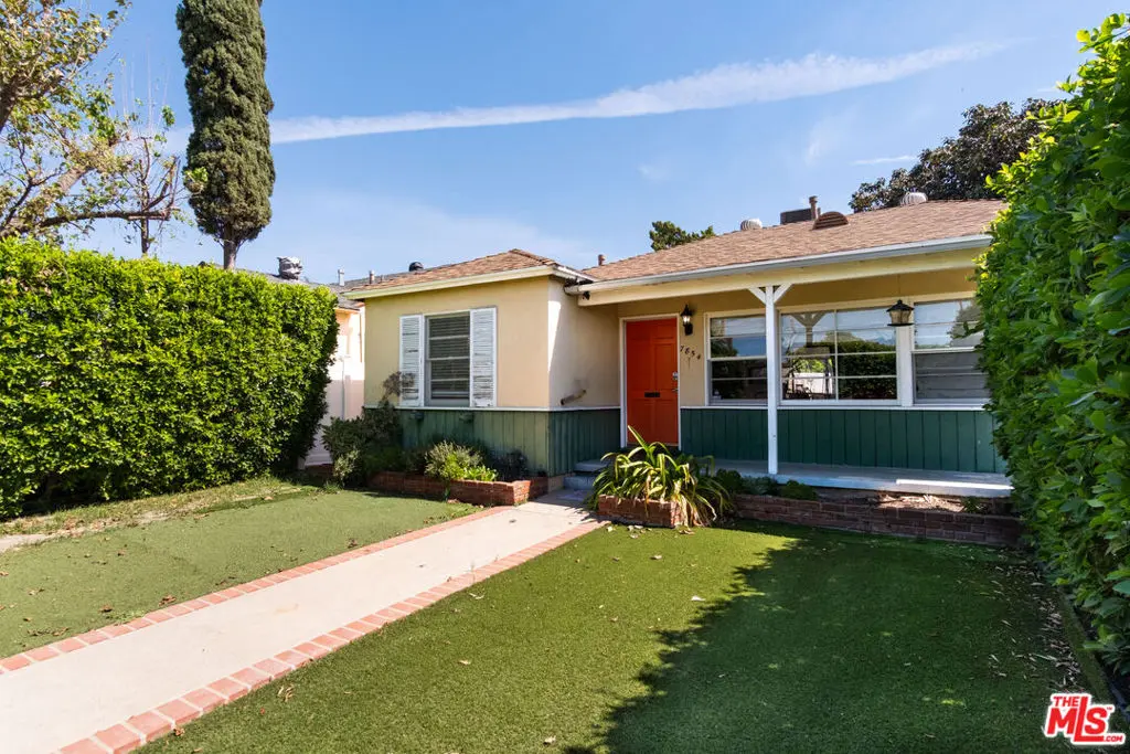 7854 Agnes Avenue, North Hollywood, CA — listing photo 1