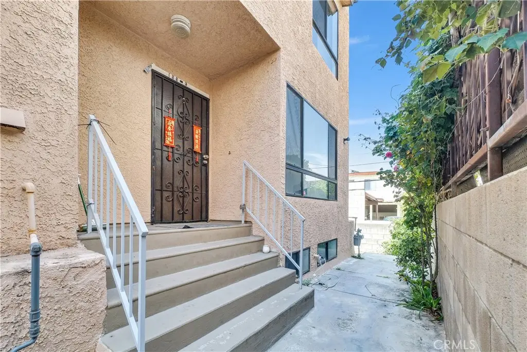 Condominium for sale at 105 S Marguerita Avenue F, Alhambra, CA featuring 4 beds and 4 baths