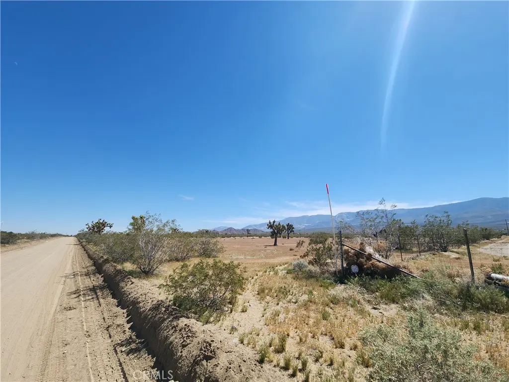 30600 Morningside Street, Lucerne Valley, CA — listing photo 1
