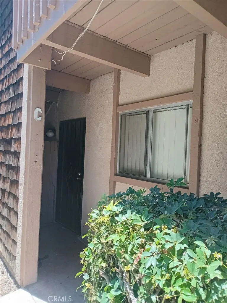 Condominium for sale at 1008 Cabrillo Park C, Santa Ana, CA featuring 2 beds and 1 bath
