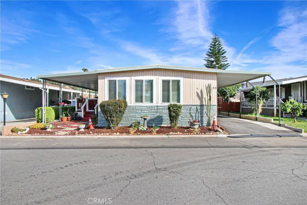 2851 S LA CADENA Drive 22, Colton, CA — listing photo 1