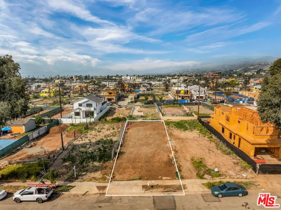 1031 Hartzell Street, Pacific Palisades, CA — listing photo 1