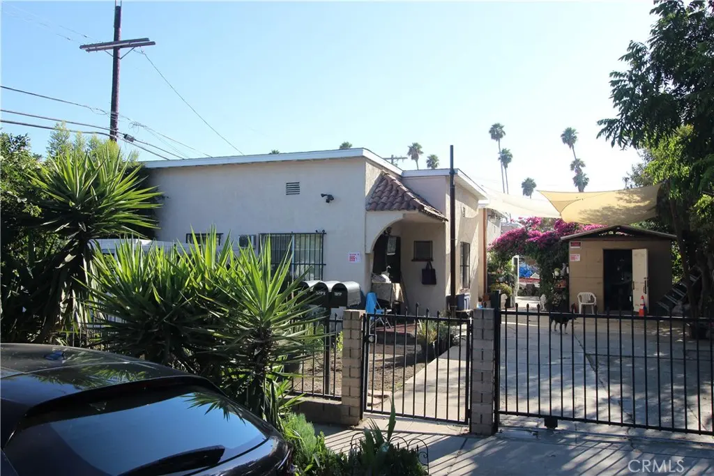 Triplex for sale at 3817 Drysdale, Los Angeles, CA