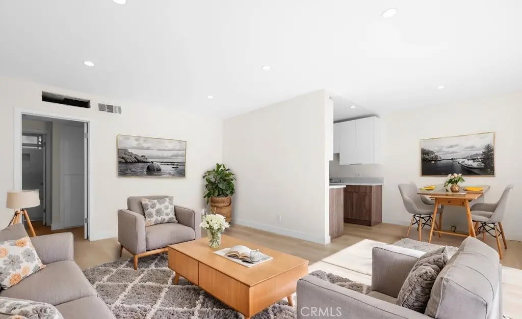7961 Willis Avenue 18, Panorama City, CA — listing photo 1