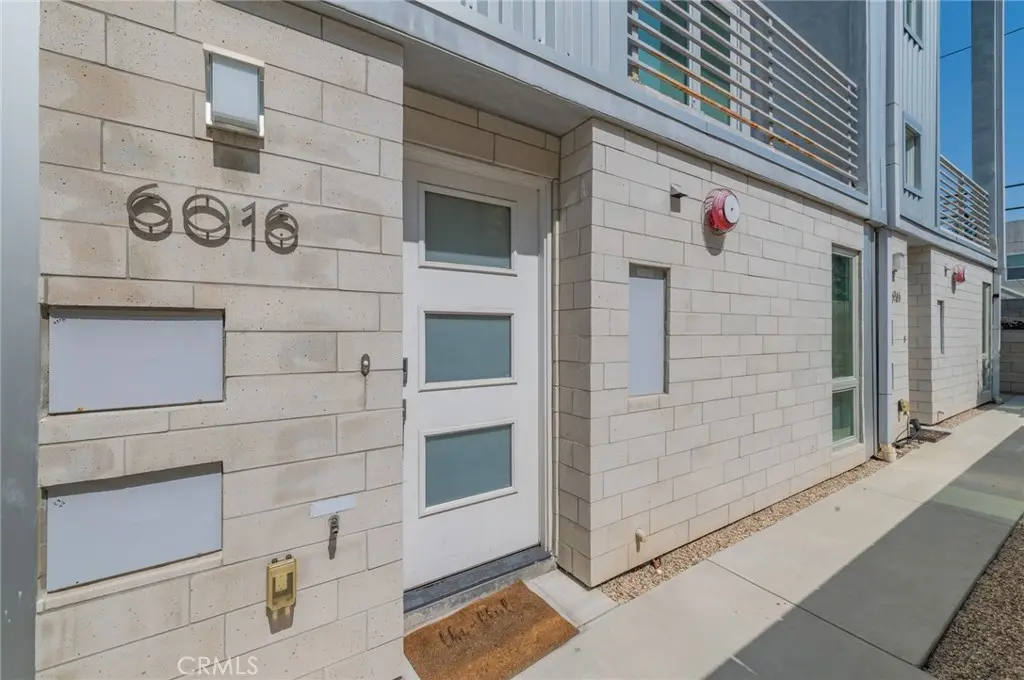 Single Family Residence for rent at 6016 W Beachwood Ln, Los Angeles, CA featuring 3 beds and 4 baths