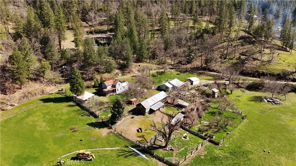 30834 State Hwy 96, Horse Creek, CA — listing photo 1