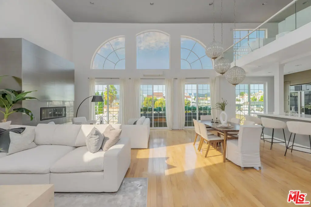 Condominium for sale at 11723 Goshen Avenue 302, Los Angeles, CA featuring 4 beds and 4 baths