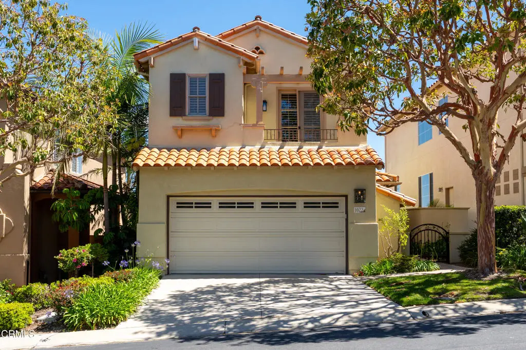 Condominium for sale at 1022 Corte Augusta, Camarillo, CA featuring 3 beds and 3 baths