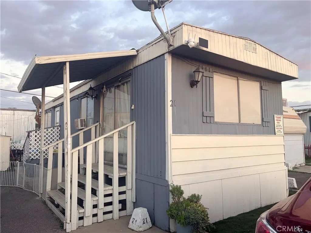 Manufactured In Park for sale at 25681 Alessandro Boulevard 21, Moreno Valley, CA featuring 1 bed and 1 bath