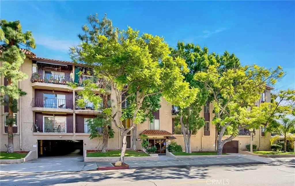 310 N Jackson Street 104, Glendale, CA — listing photo 1