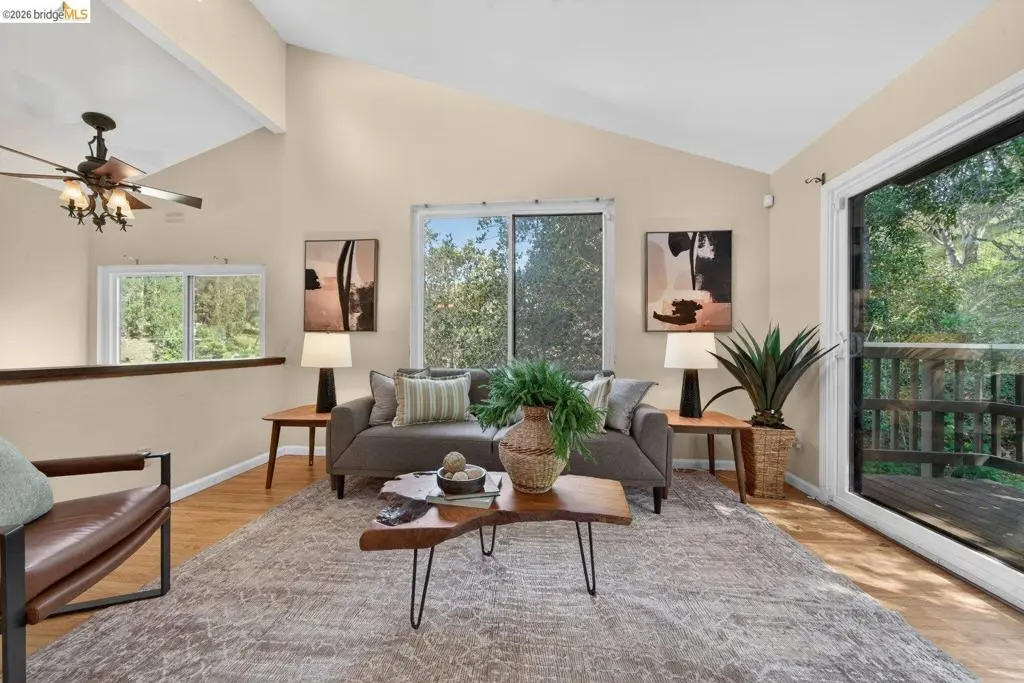 Condominium for sale at 5400 Mountain Blvd 120, Oakland, CA featuring 2 beds and 2 baths