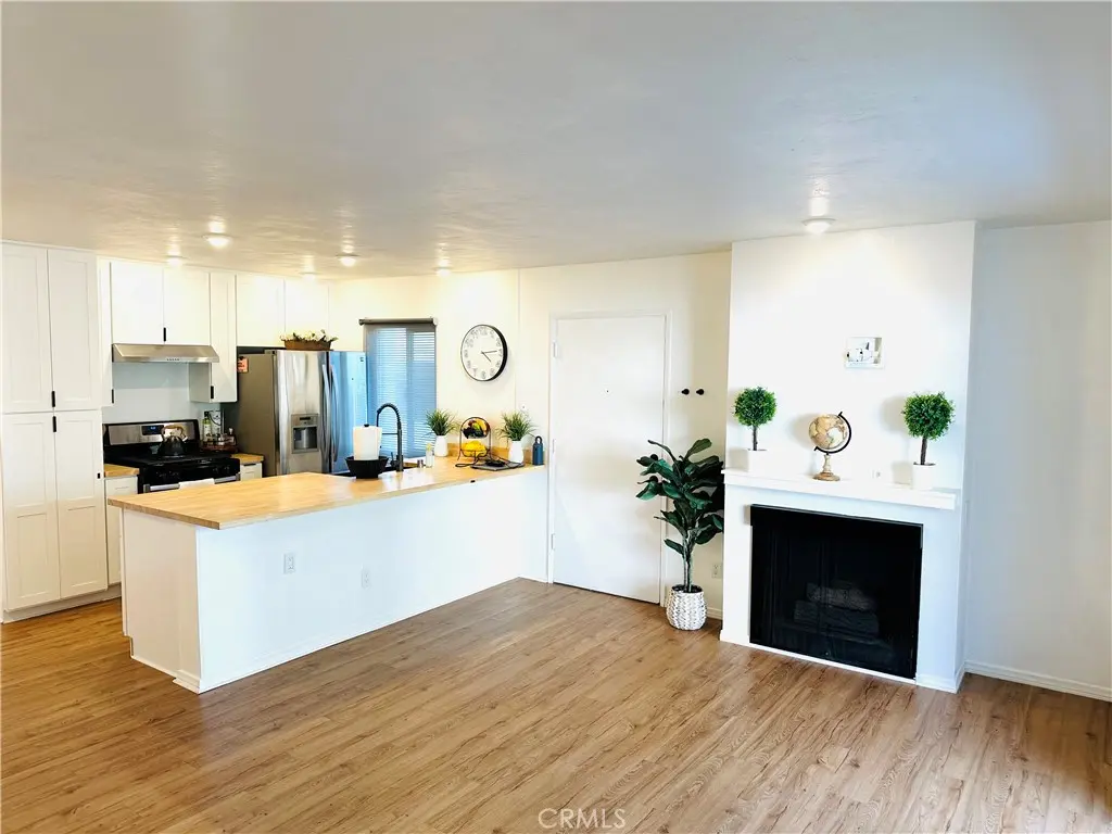 2815 S Fairview A, Santa Ana, CA — listing photo 1